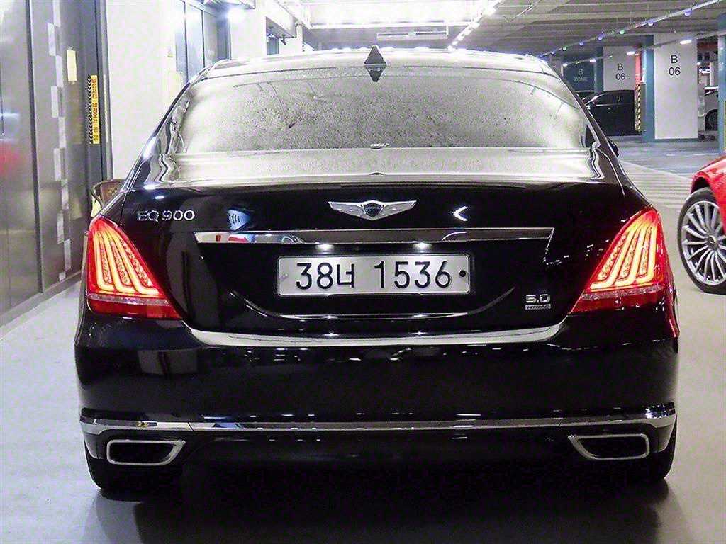 Genesis EQ900 - Vista 5