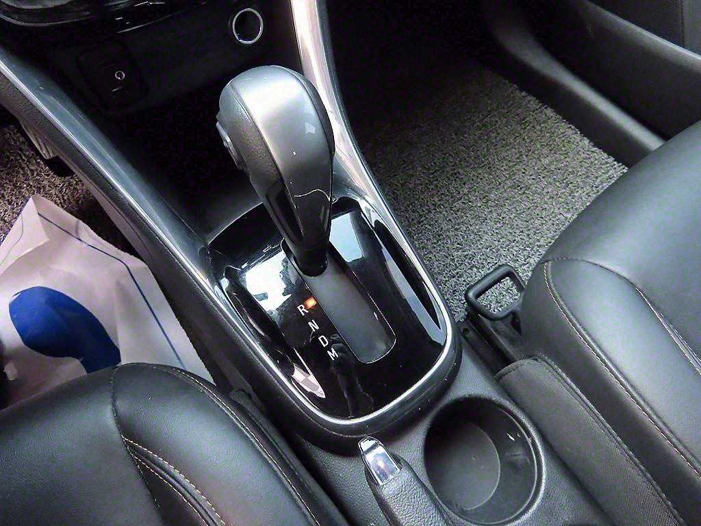 Chevrolet Trax - Vista 10