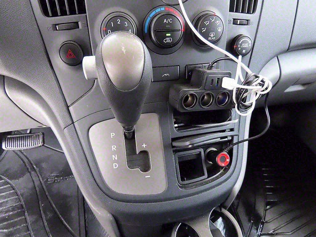 HYUNDAI Starex - Vista 9