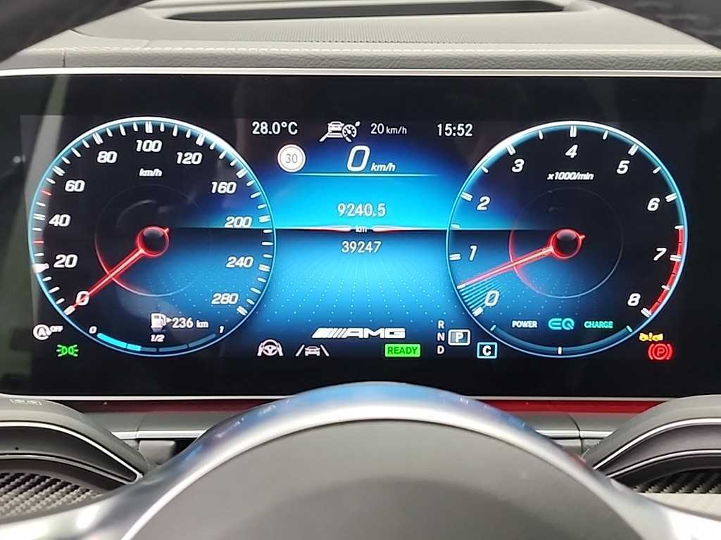 Mercedes Benz GLE Class - Vista 6