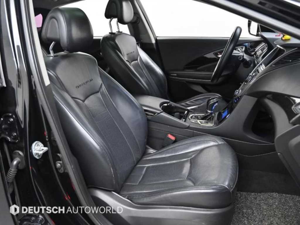 HYUNDAI Grandeur - Vista 10