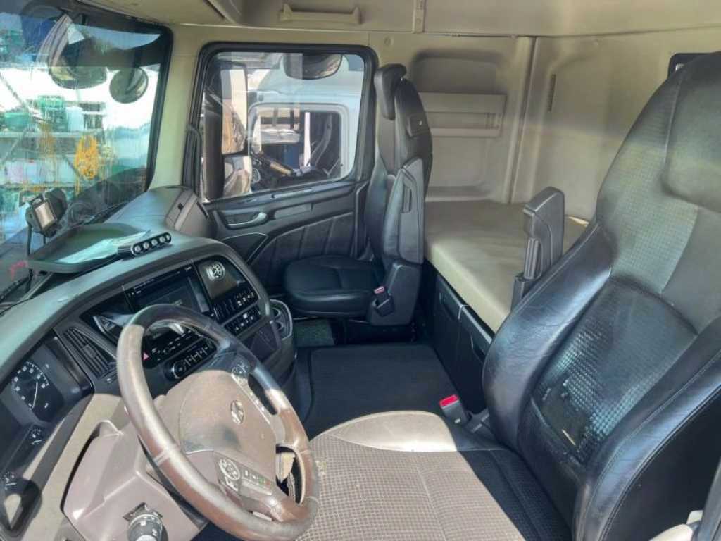 medium and large cargo Cargo - Vista 12