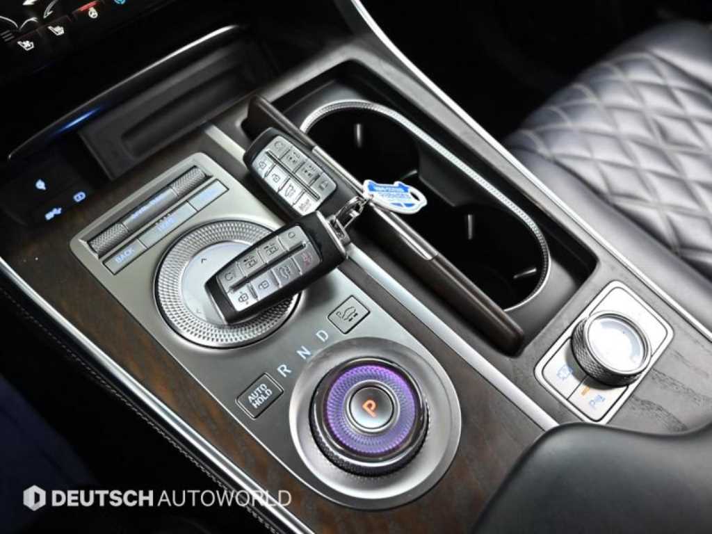 Genesis GV80 - Vista 9