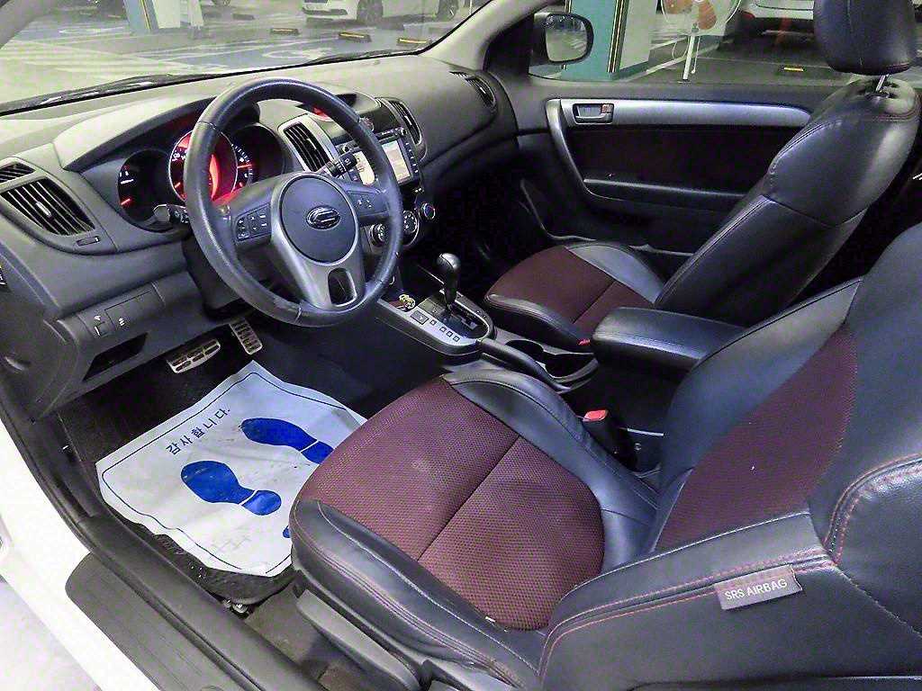 KIA Forte - Vista 10