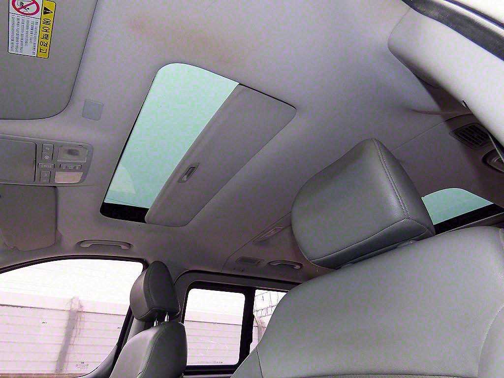 HYUNDAI Starex - Vista 9