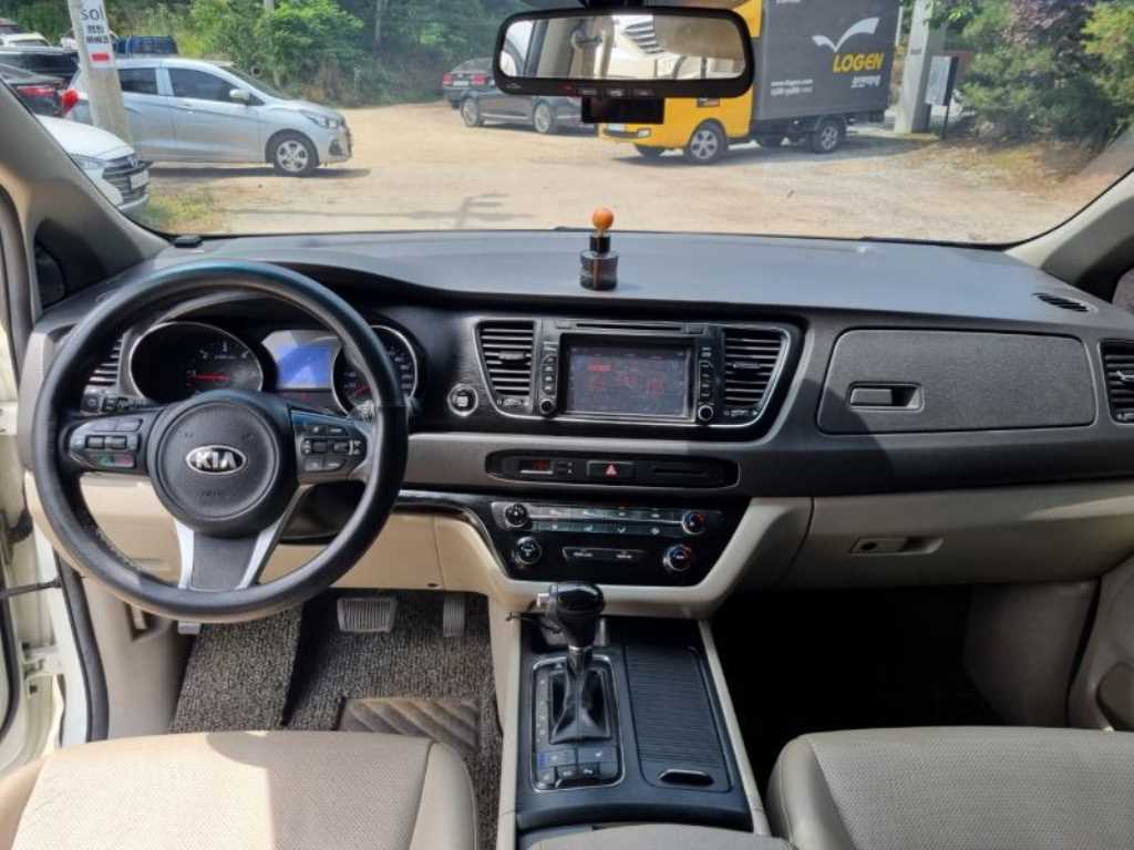 KIA Carnival 2016 Blanco - Importación desde Corea - HF Imports Iquique - Foto 15