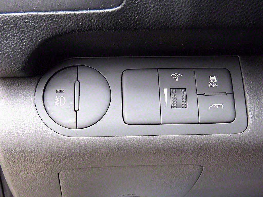 HYUNDAI Starex - Vista 5