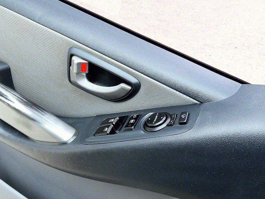 HYUNDAI Starex - Vista 4