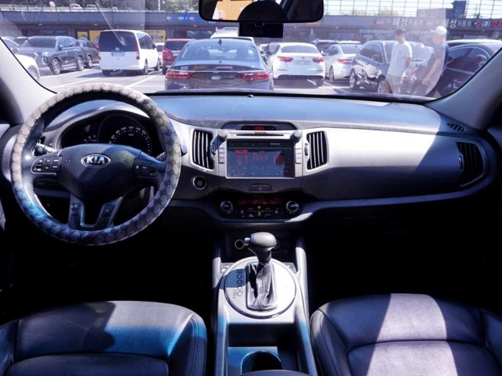 KIA Sportage - Vista 8