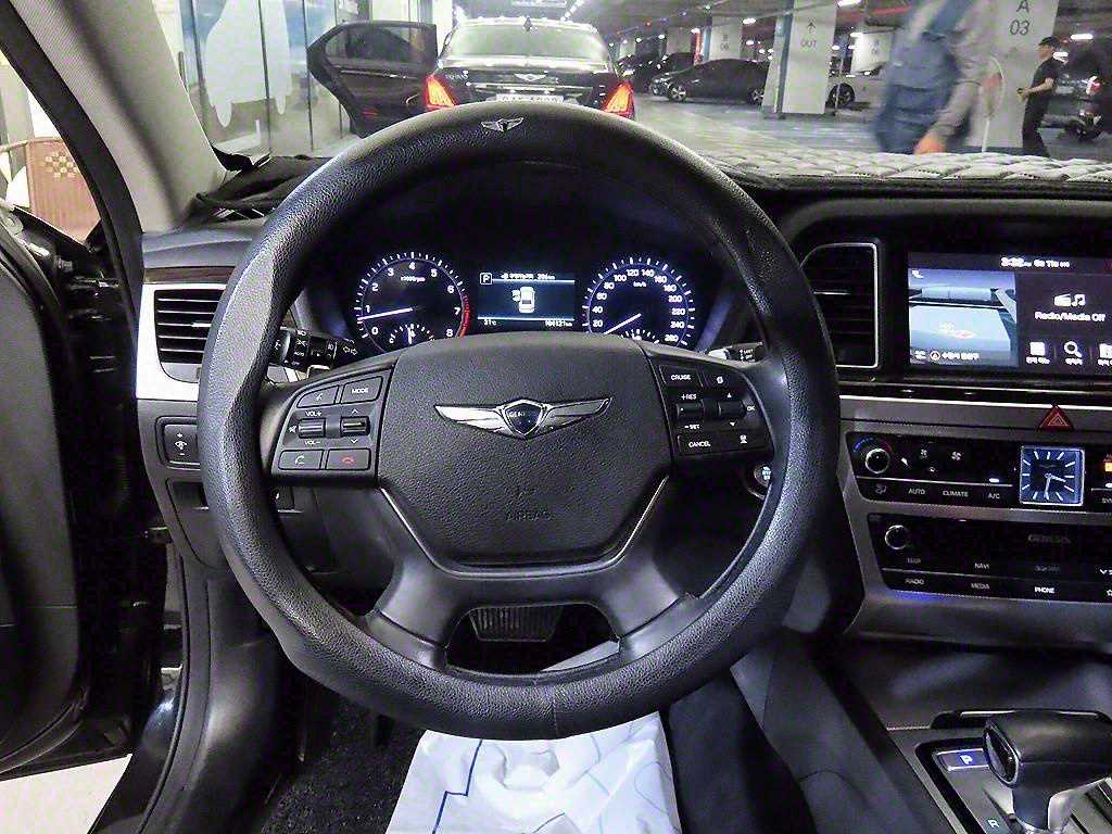 Genesis G80 - Vista 8