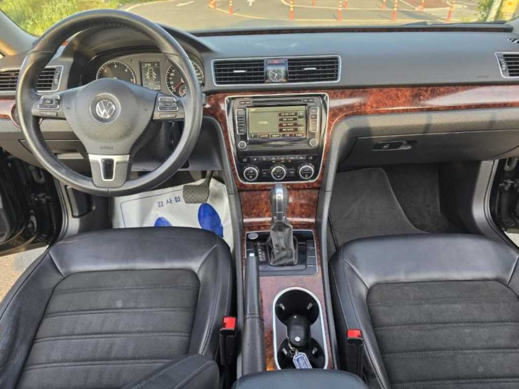 Volkswagen Passat - Vista 12