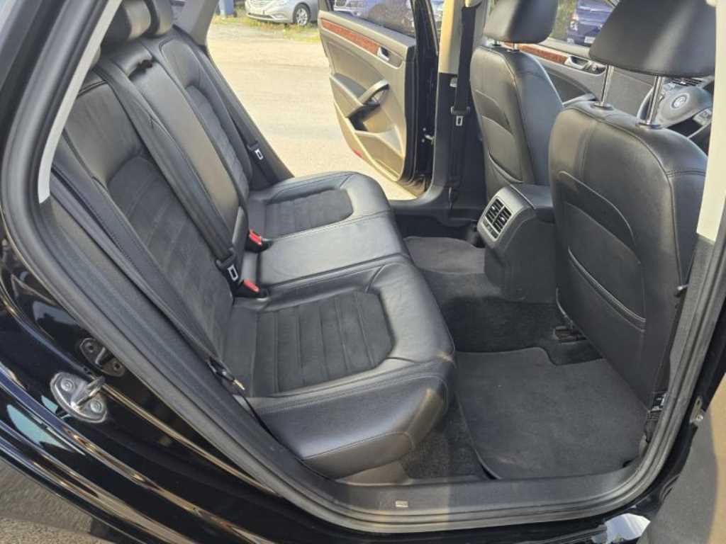 Volkswagen Passat 2013 Negro - Importación desde Corea - HF Imports Iquique - Foto 17