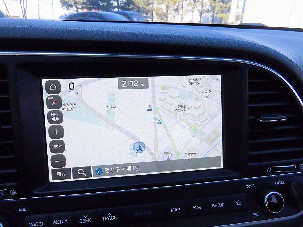 HYUNDAI Avante 2018 Blanco - Importación desde Corea - HF Imports Iquique - Foto 15