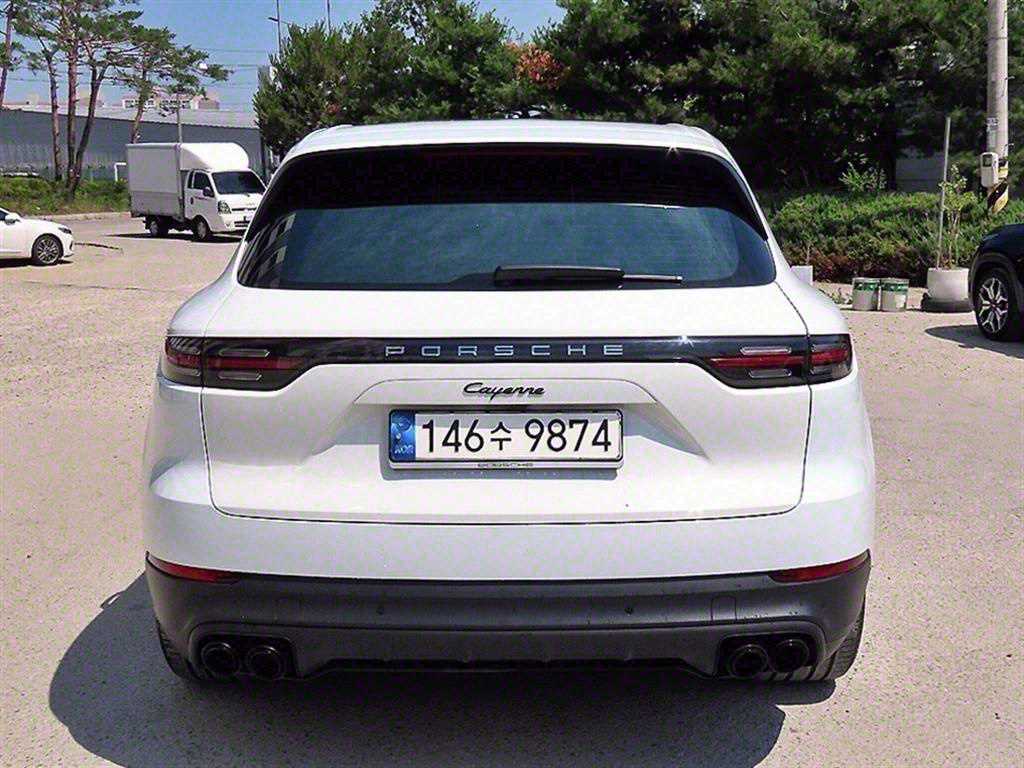 Porsche Cayenne - Vista 4