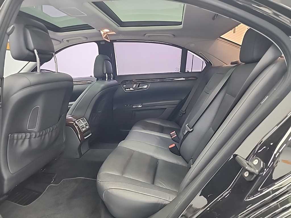 Mercedes Benz S Class - Vista 12