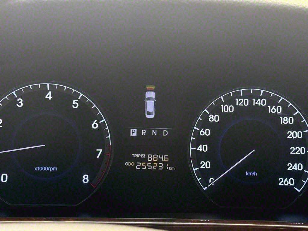 HYUNDAI Equus - Vista 8