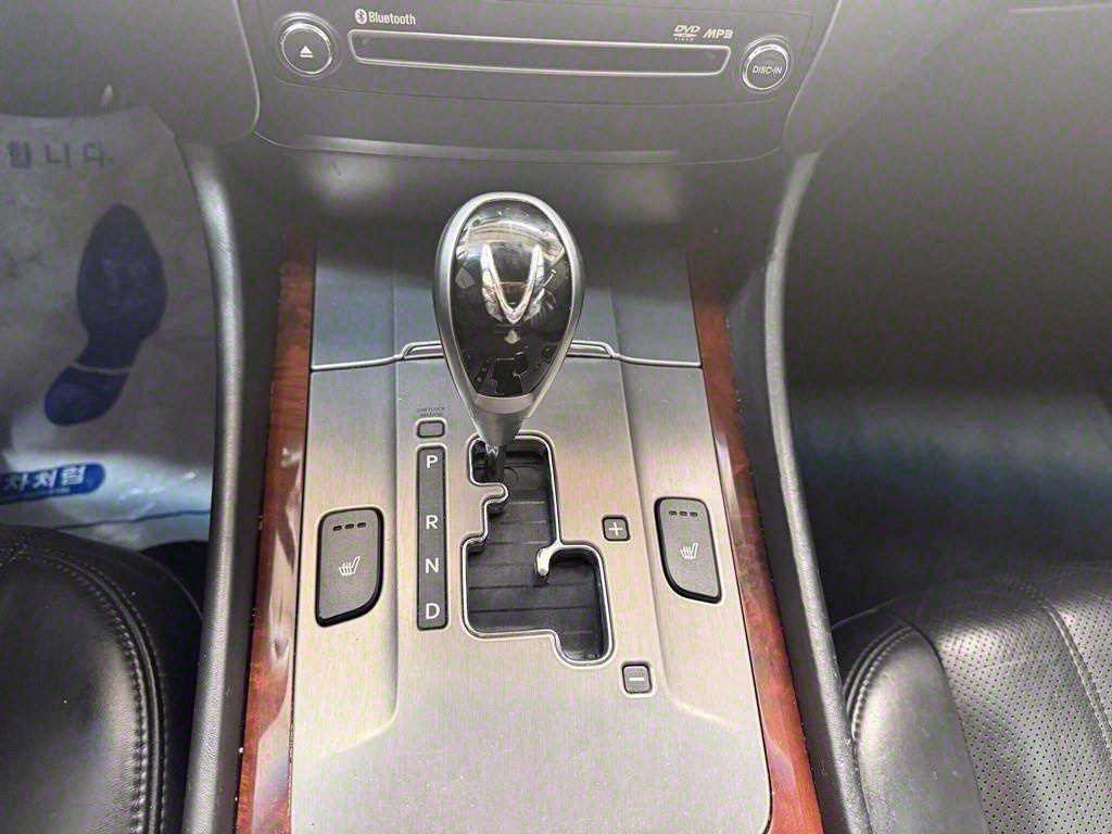 HYUNDAI Equus 2010 Negro - Importación desde Corea - HF Imports Iquique - Foto 13