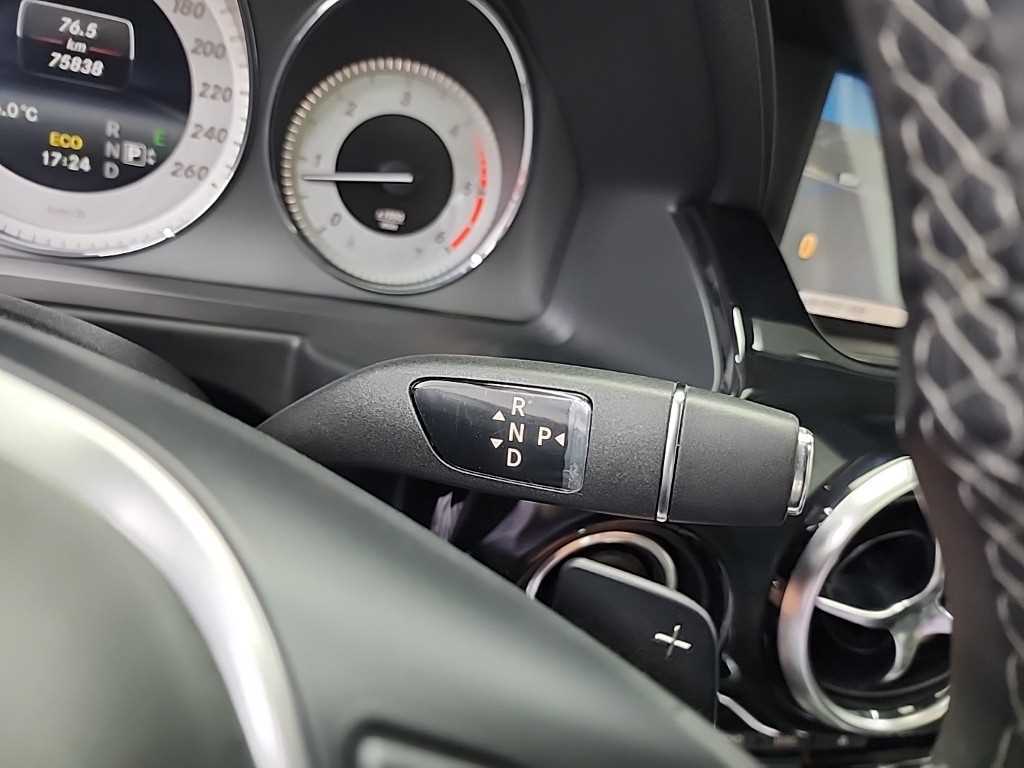 Mercedes Benz GLK Class - Vista 8