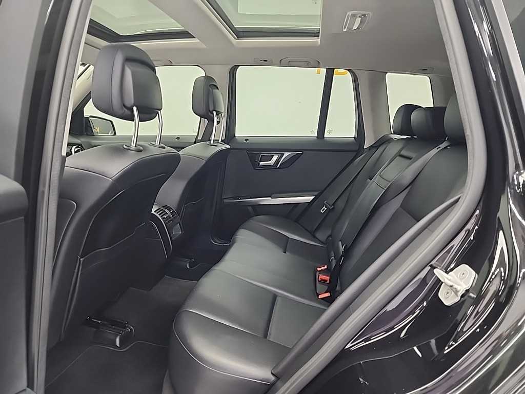 Mercedes Benz GLK Class - Vista 12