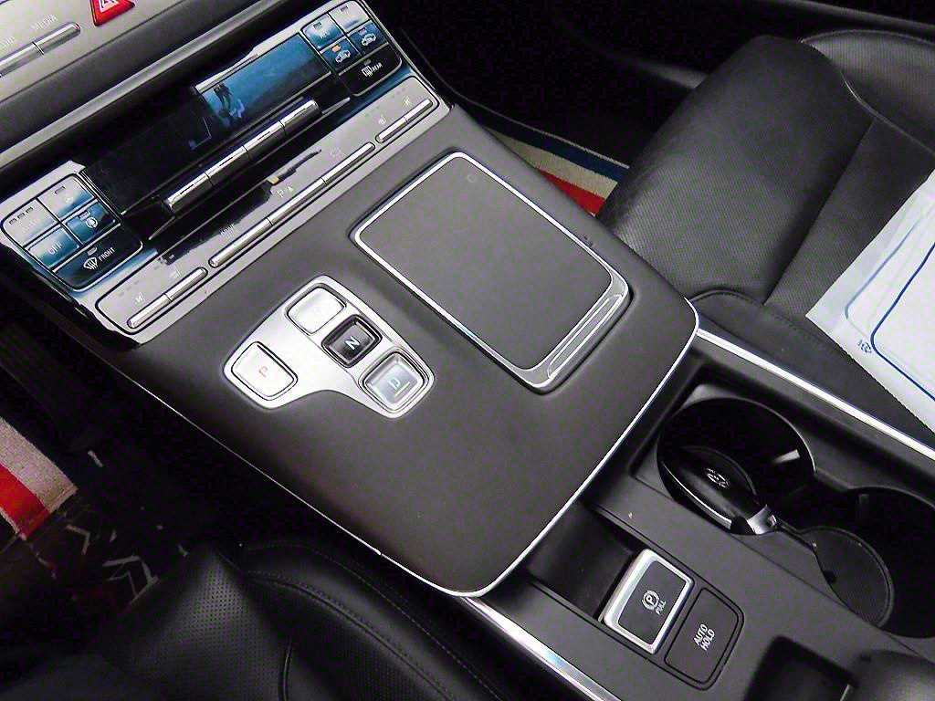 HYUNDAI Grandeur - Vista 11