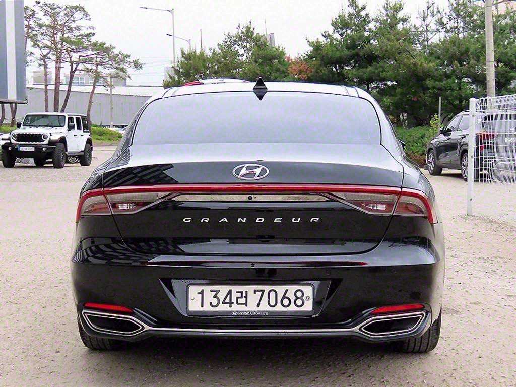 HYUNDAI Grandeur - Vista 4