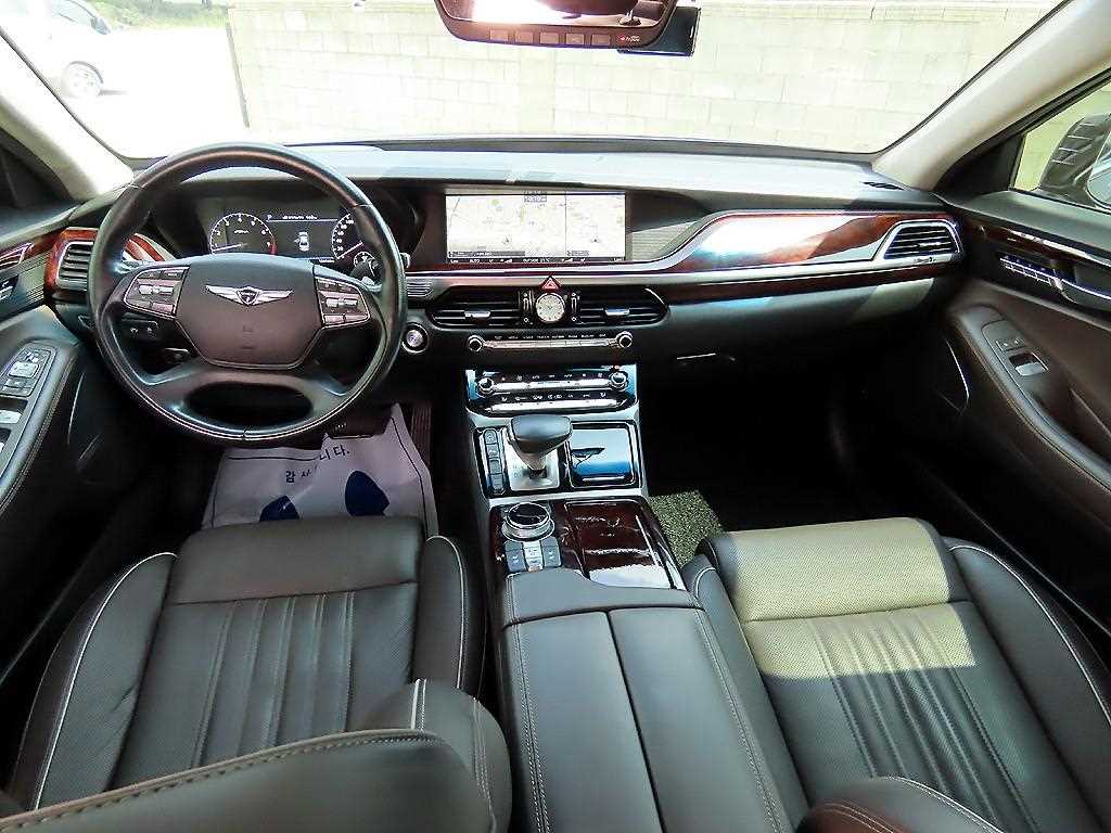 Genesis EQ900 - Vista 9