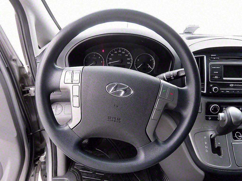 HYUNDAI Starex - Vista 12