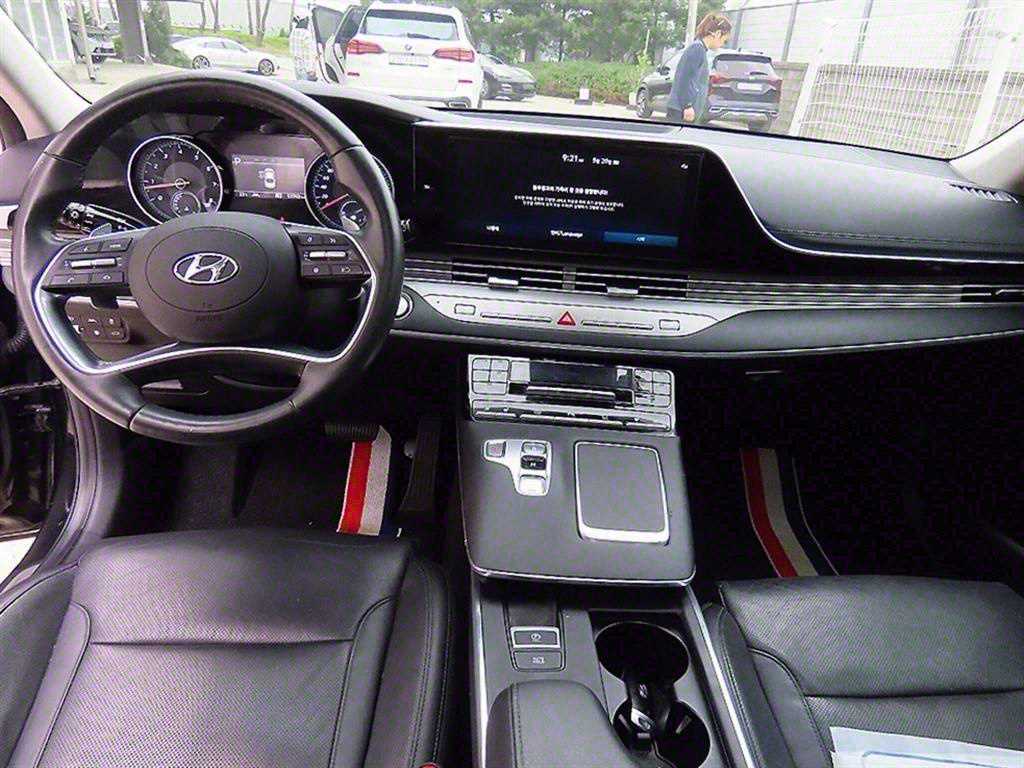 HYUNDAI Grandeur - Vista 7