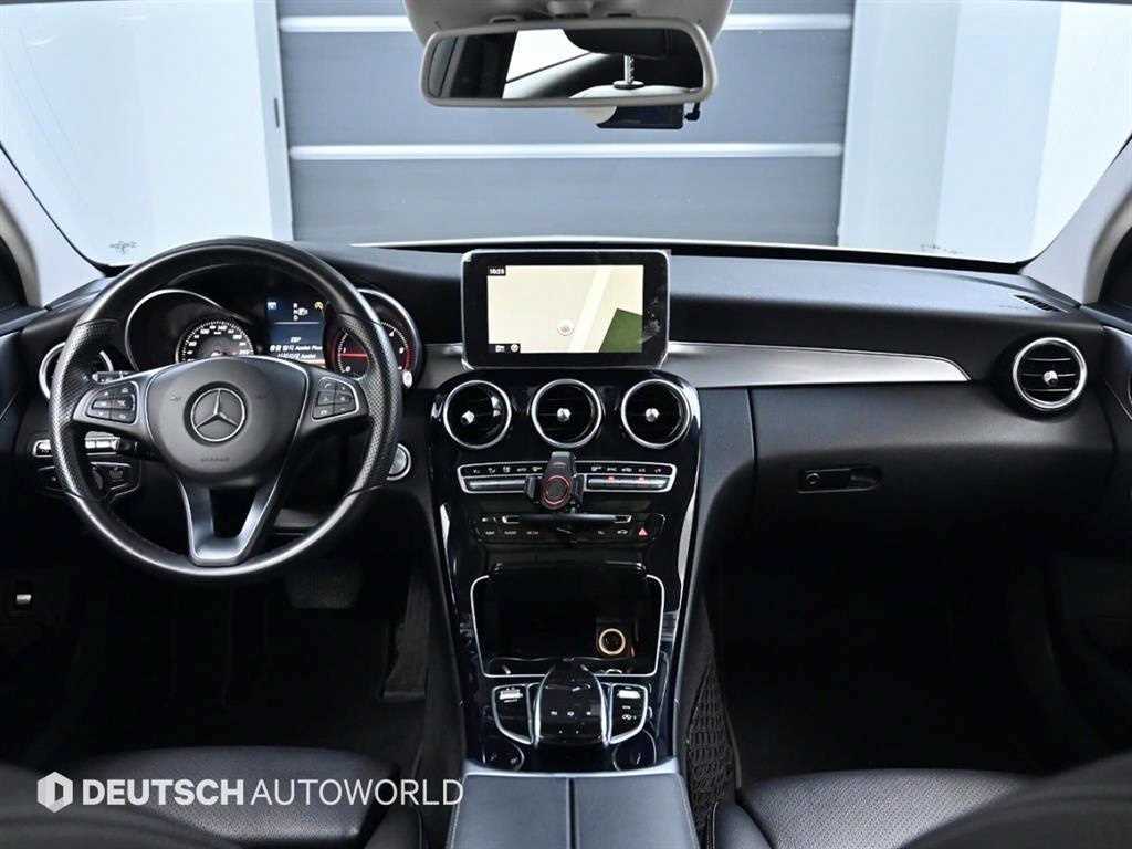 Mercedes Benz C Class - Vista 7