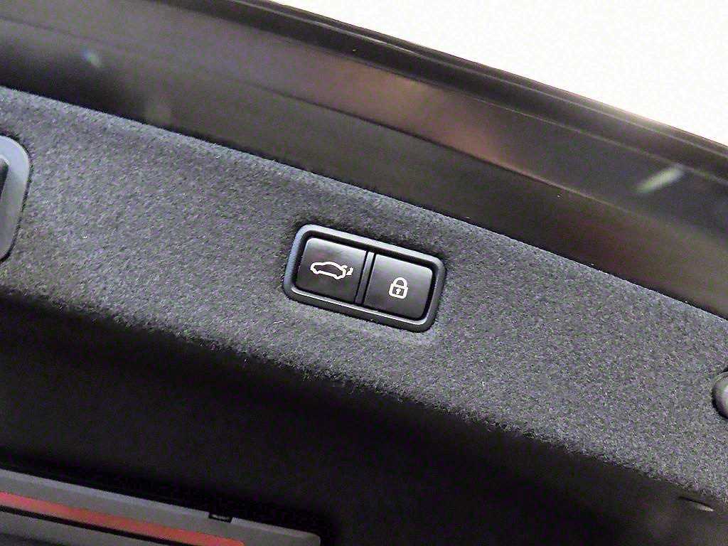 Genesis G90 - Vista 7