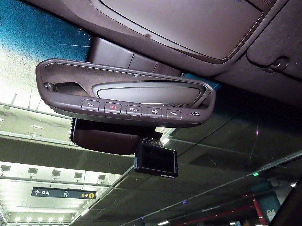 Genesis G90 - Vista 5