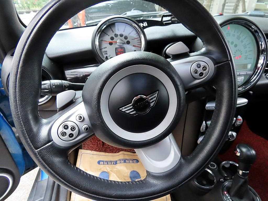 Mini Clubman - Vista 8