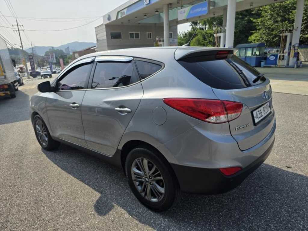 HYUNDAI Tucson - Vista 4