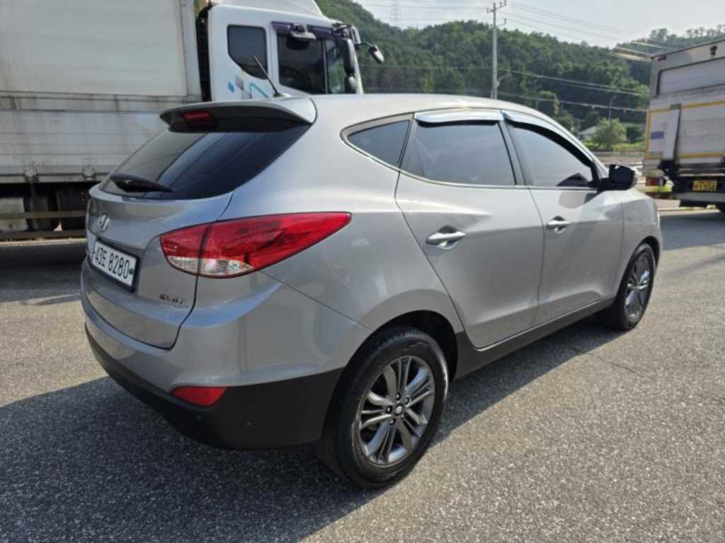 HYUNDAI Tucson - Vista 6
