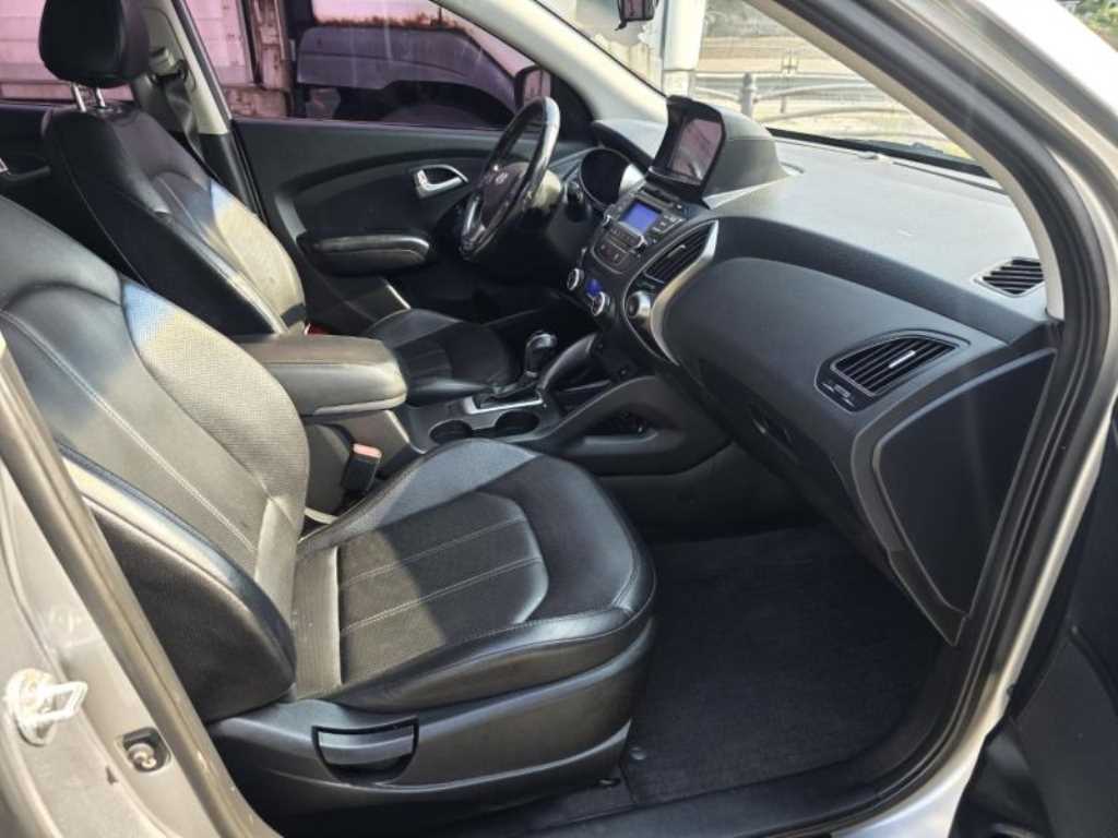 HYUNDAI Tucson - Vista 9