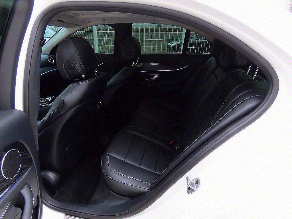 Mercedes Benz E class - Vista 6