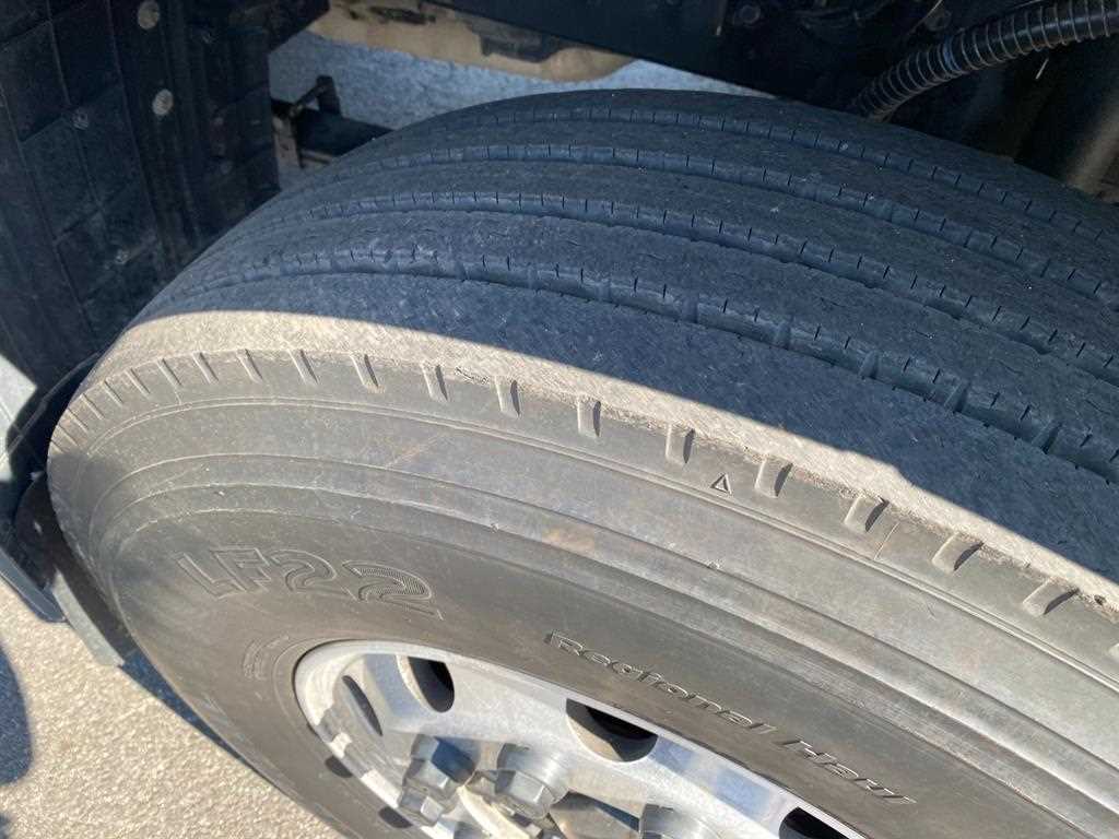 medium and large cargo apChoukJingae 2020 Gris - Importación desde Corea - HF Imports Iquique - Foto 17