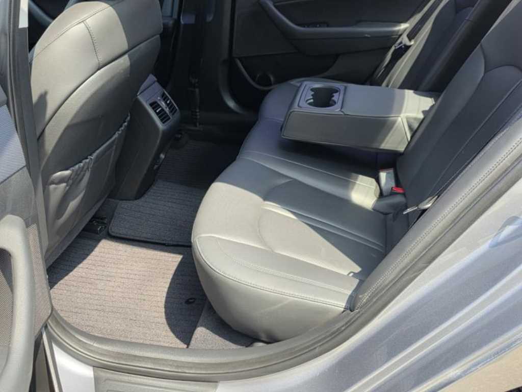 HYUNDAI Sonata - Vista 5