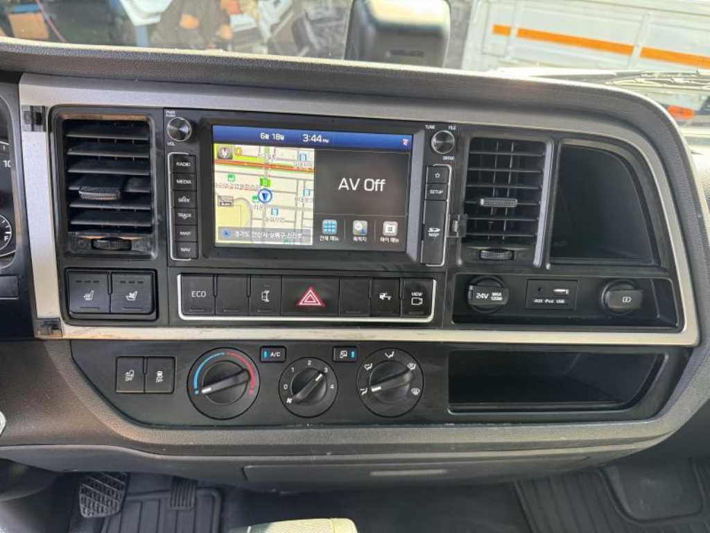 medium and large cargo truck 2023 Blanco - Importación desde Corea - HF Imports Iquique - Foto 15