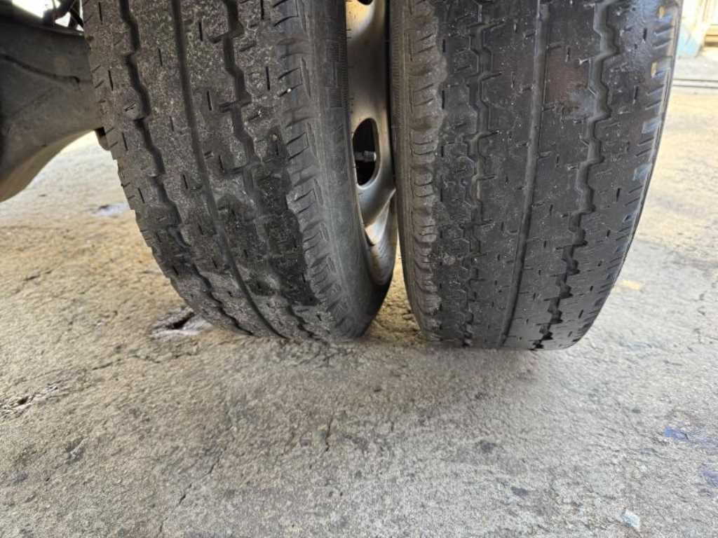 medium and large cargo truck 2023 Blanco - Importación desde Corea - HF Imports Iquique - Foto 17