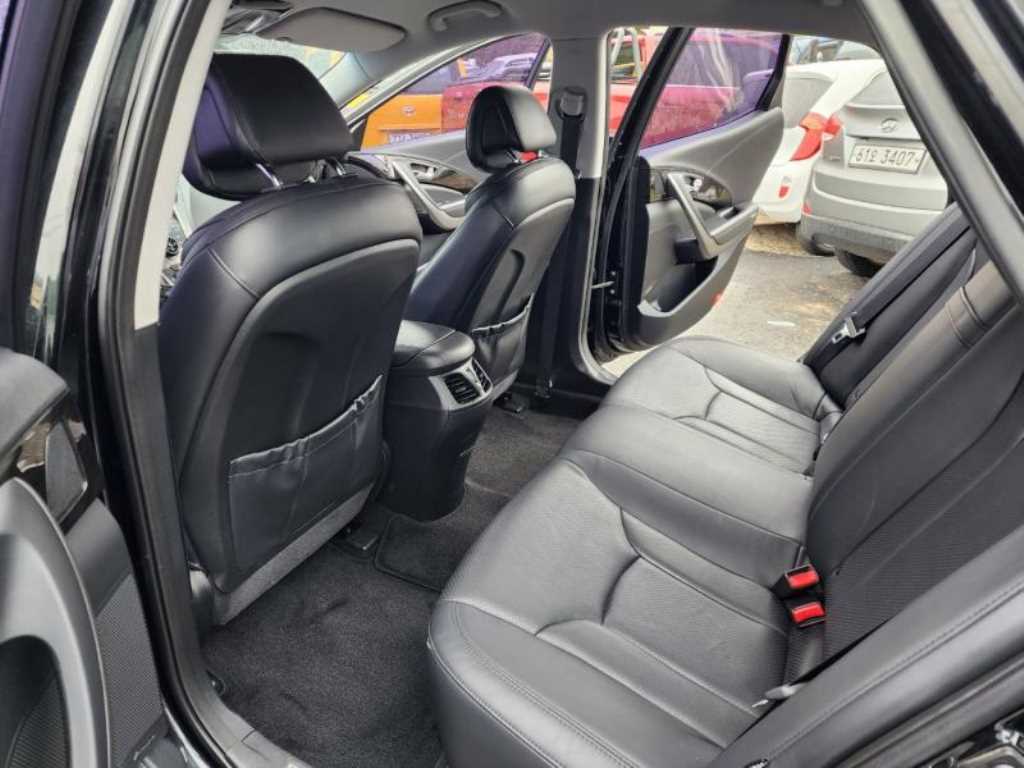 HYUNDAI Grandeur - Vista 9