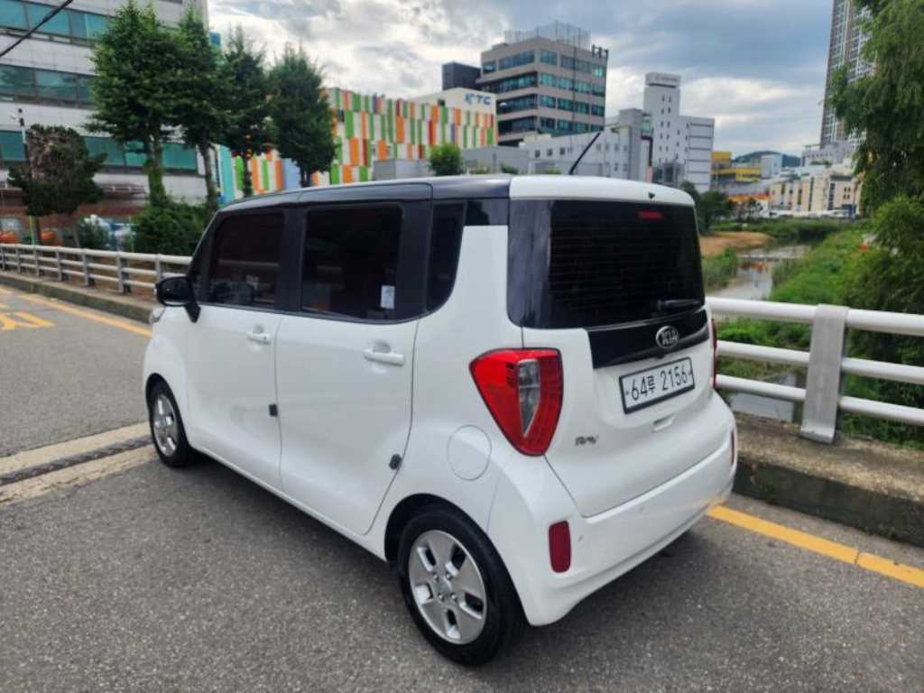 KIA Ray - Vista 4