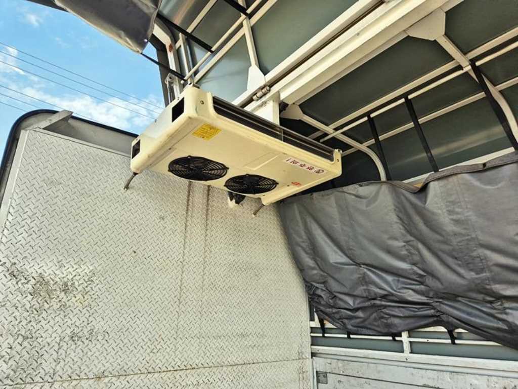 medium and large cargo truck 2017 Blanco - Importación desde Corea - HF Imports Iquique - Foto 18