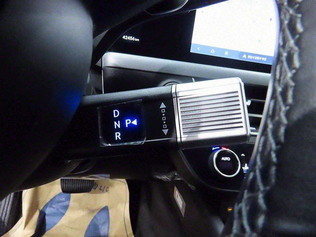 HYUNDAI Sonata - Vista 10