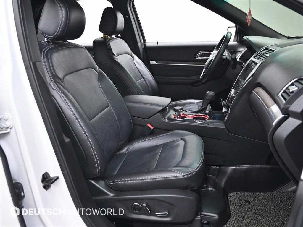 Ford Explorer - Vista 10