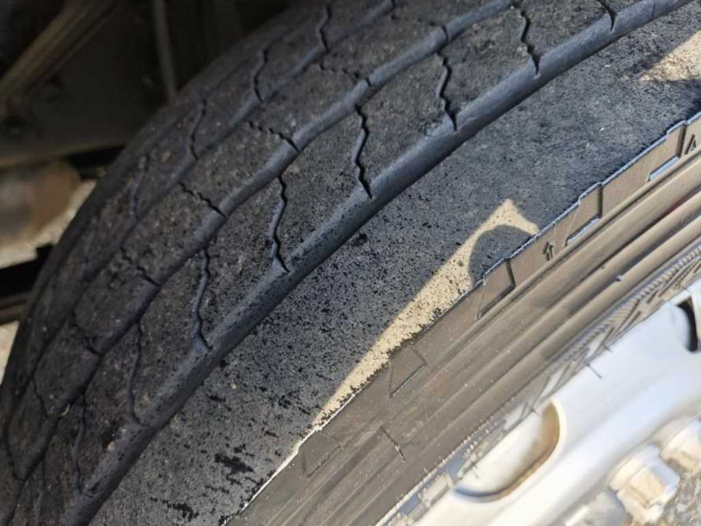 medium and large cargo truck 2017 Blanco - Importación desde Corea - HF Imports Iquique - Foto 15