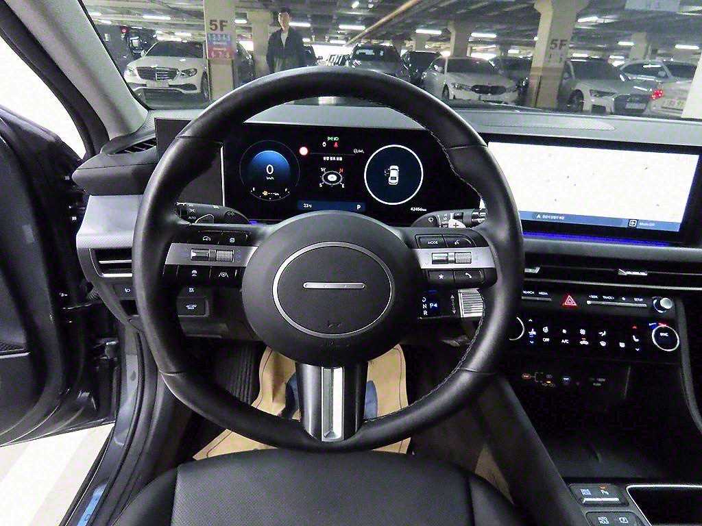 HYUNDAI Sonata - Vista 9