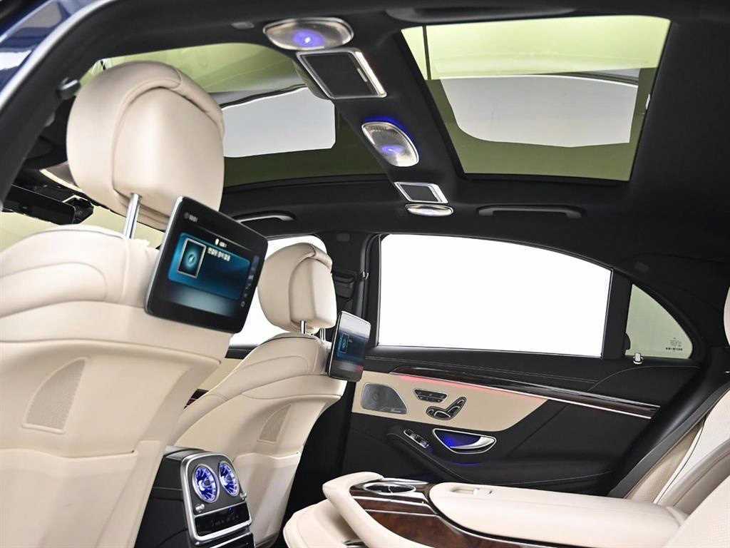 Mercedes Benz S Class - Vista 9