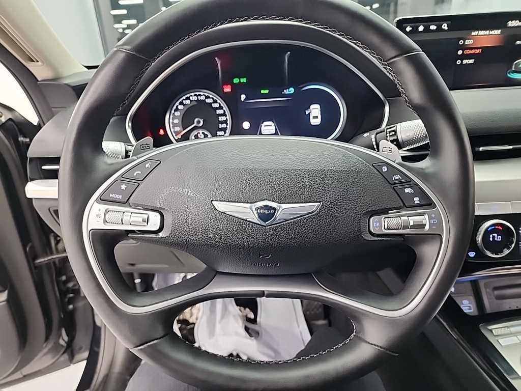 Genesis G80 - Vista 9