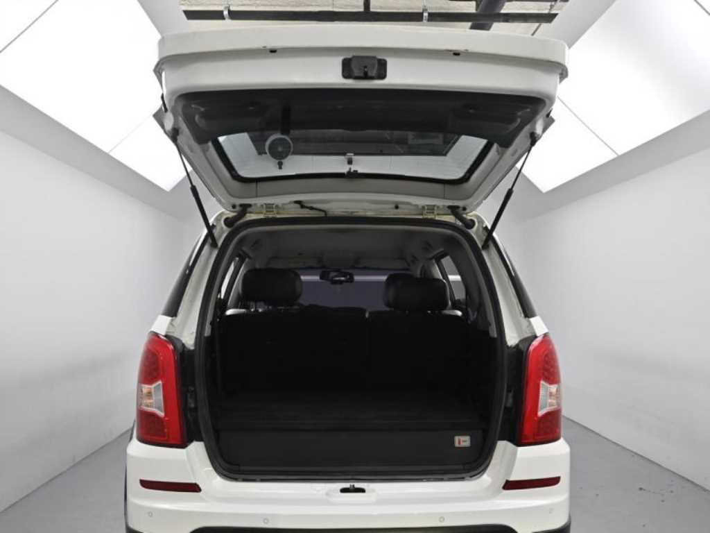 Ssangyong Rexton 2016 Blanco - Importación desde Corea - HF Imports Iquique - Foto 18